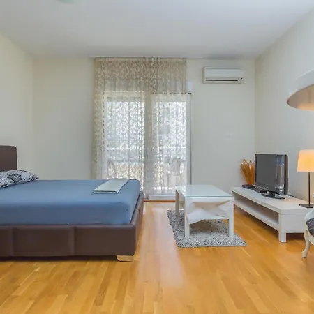 Apartament Zebra *