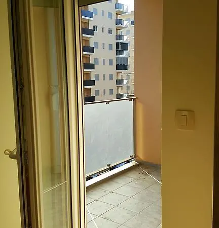 Zebra شقة